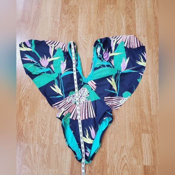 Trina Turk Midnight Paradise Flutter Sleeve One Piece Swimsuit Sz 6 - Picture 10 of 13